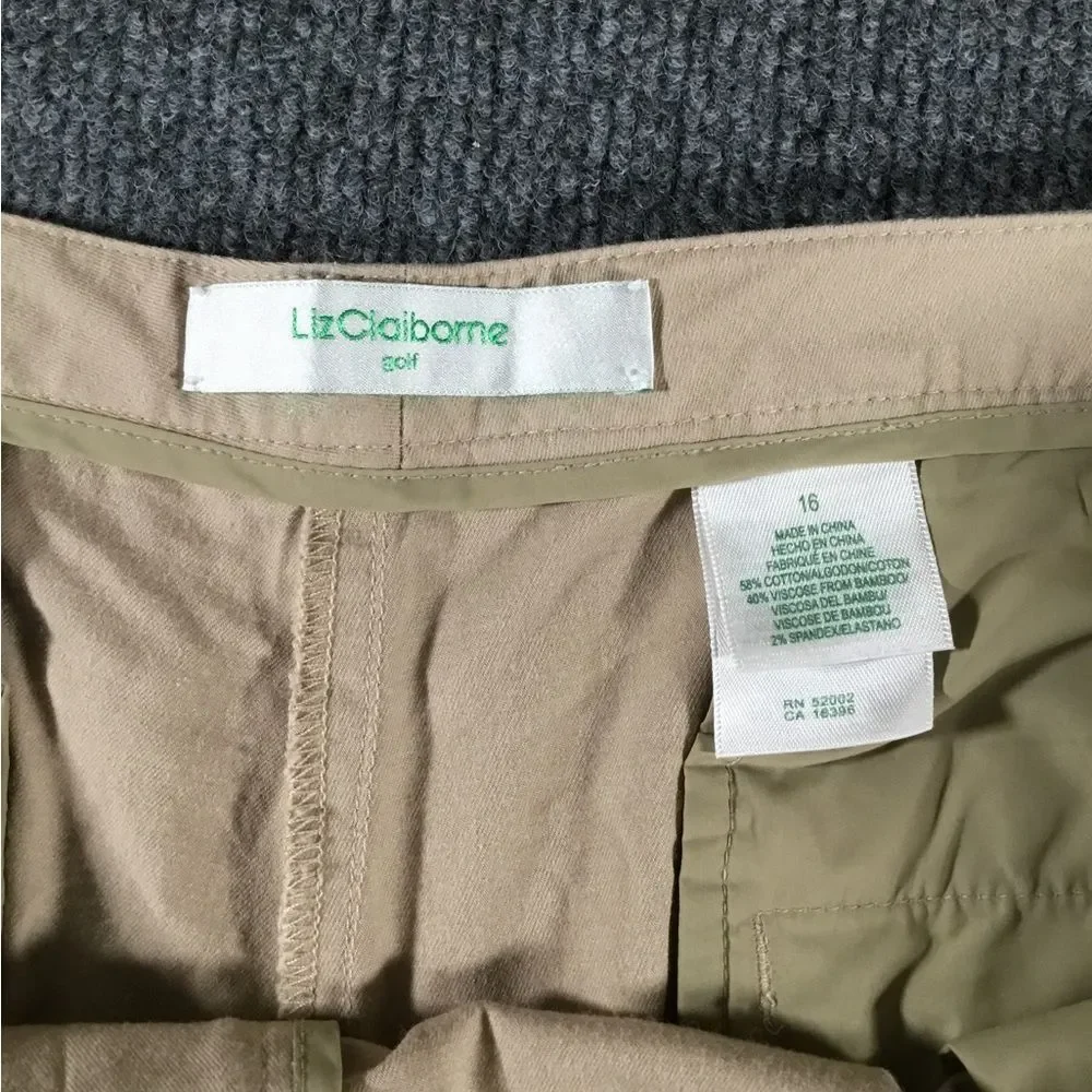 Liz Claiborne Golf shorts women’s size 16